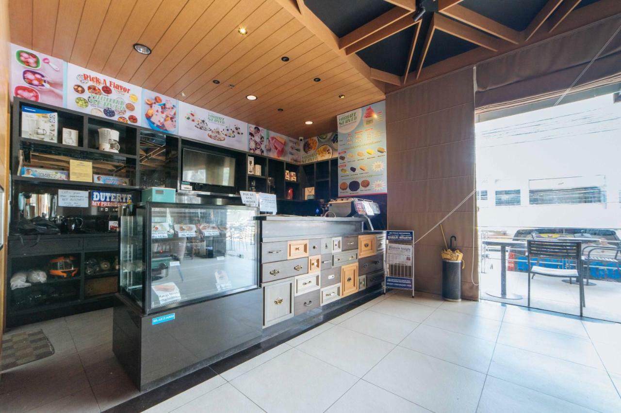 Reddoorz Premium @ West Avenue Quezon City Extérieur photo